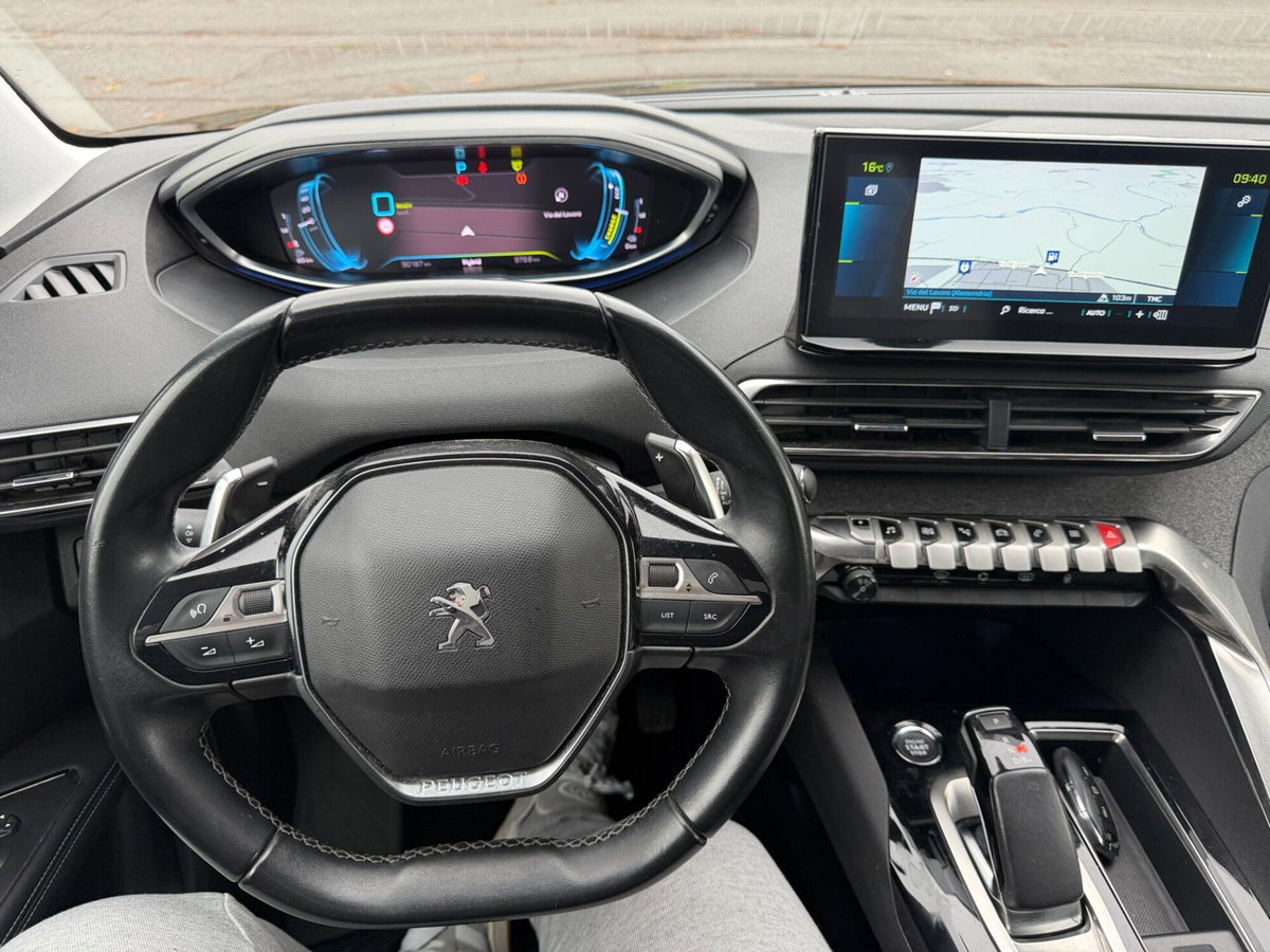 Peugeot 3008 Hybrid 225 e-EAT8 Allure Pack (16)