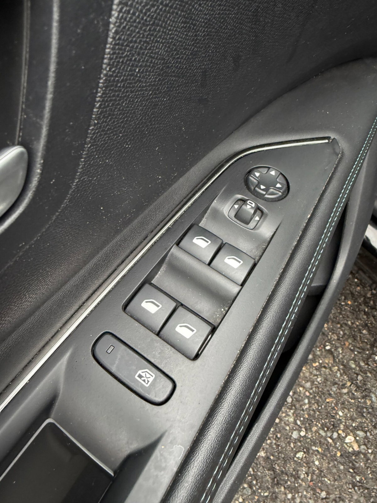 Peugeot 3008 Hybrid 225 e-EAT8 Allure Pack (9)