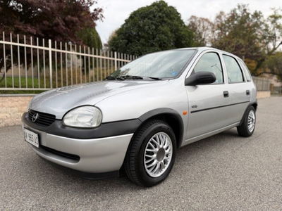 Opel Corsa 1.2i cat 5 porte Swing usata