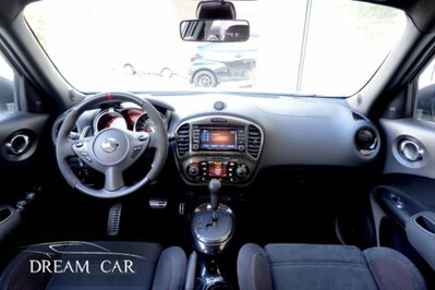 Nissan Juke 1.6 DIG-T 214 Xtronic 4WD Nismo RS (9)