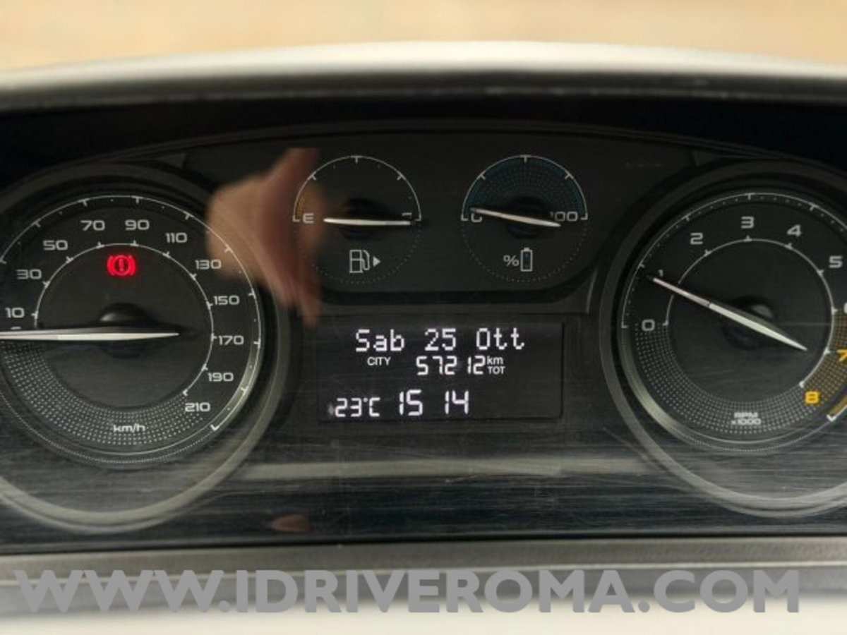 Lancia Ypsilon 1.0 FireFly 5 porte S&S Hybrid Gold Plus (12)