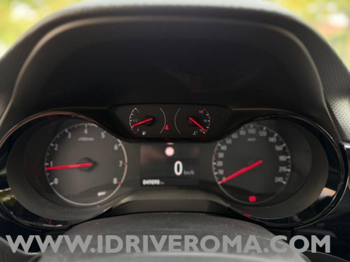 Opel Corsa 1.2 hybrid 100cv dct6 (10)