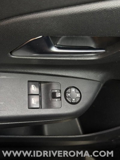 Opel Corsa 1.2 hybrid 100cv dct6 (12)