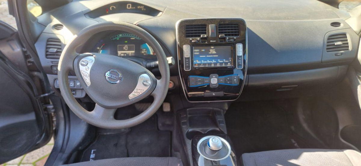 Nissan Leaf Tekna 30KWh (11)