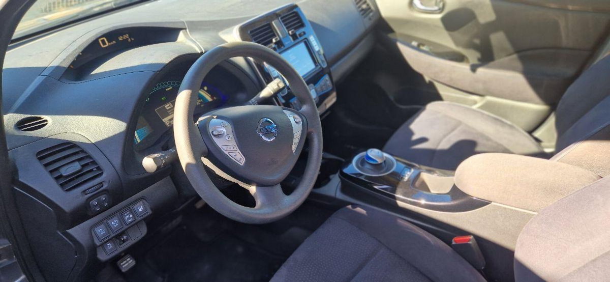 Nissan Leaf Tekna 30KWh (13)