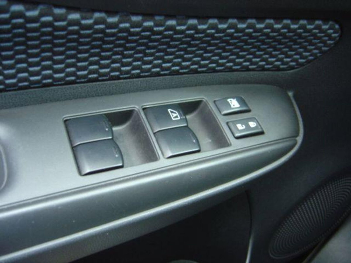 Nissan Note 1.5 dCi Acenta (13)