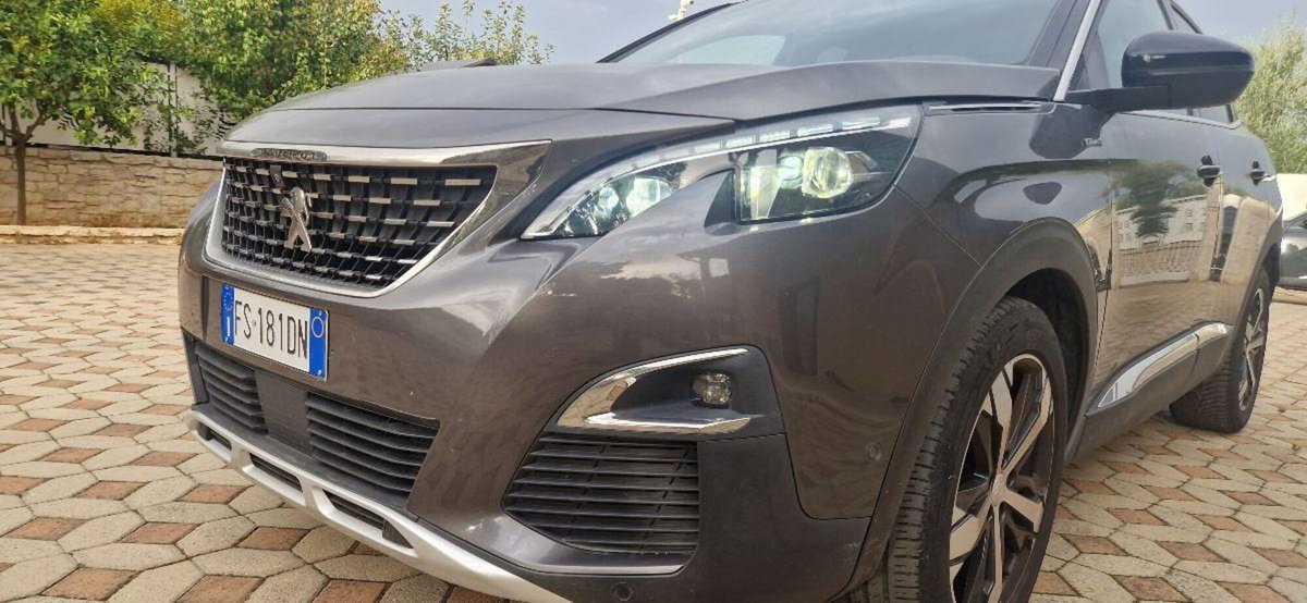 Peugeot 3008 BlueHDi 130 S&S EAT8 GT Line (2)