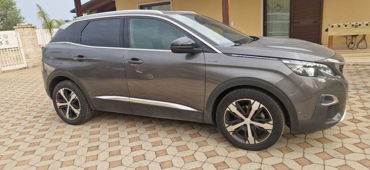 Peugeot 3008 BlueHDi 130 S&S EAT8 GT Line (3)