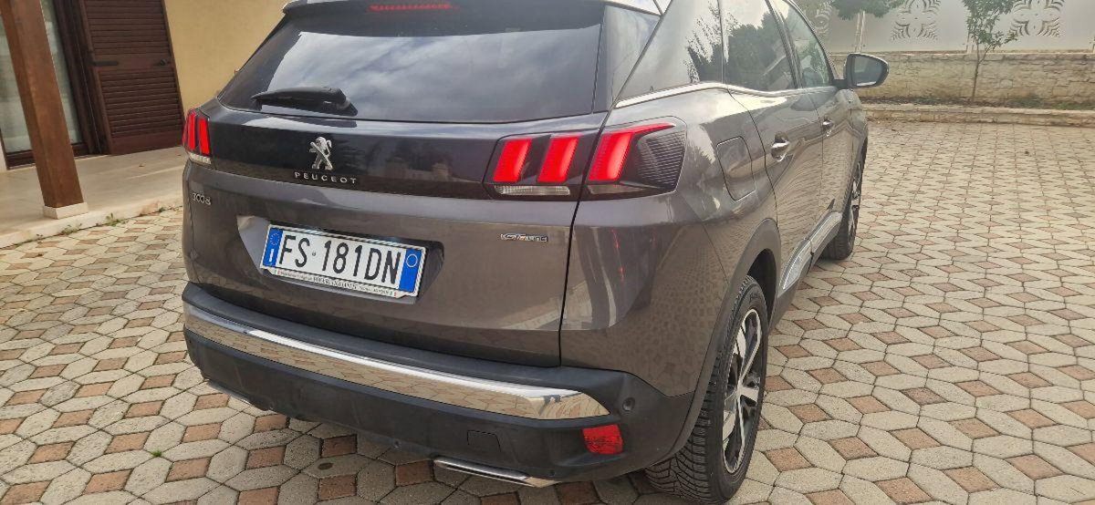 Peugeot 3008 BlueHDi 130 S&S EAT8 GT Line (4)