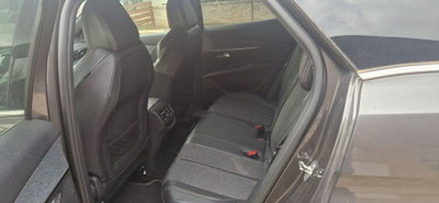 Peugeot 3008 BlueHDi 130 S&S EAT8 GT Line (5)