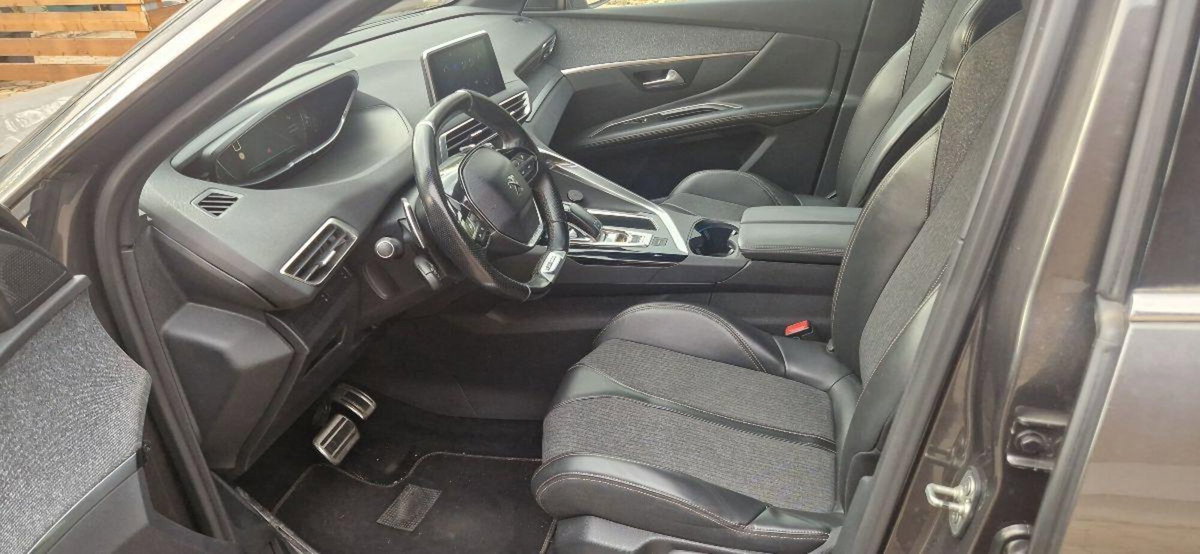 Peugeot 3008 BlueHDi 130 S&S EAT8 GT Line (7)