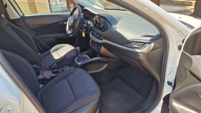 Fiat Tipo Tipo 1.3 Mjt S&S 5 porte Easy (7)