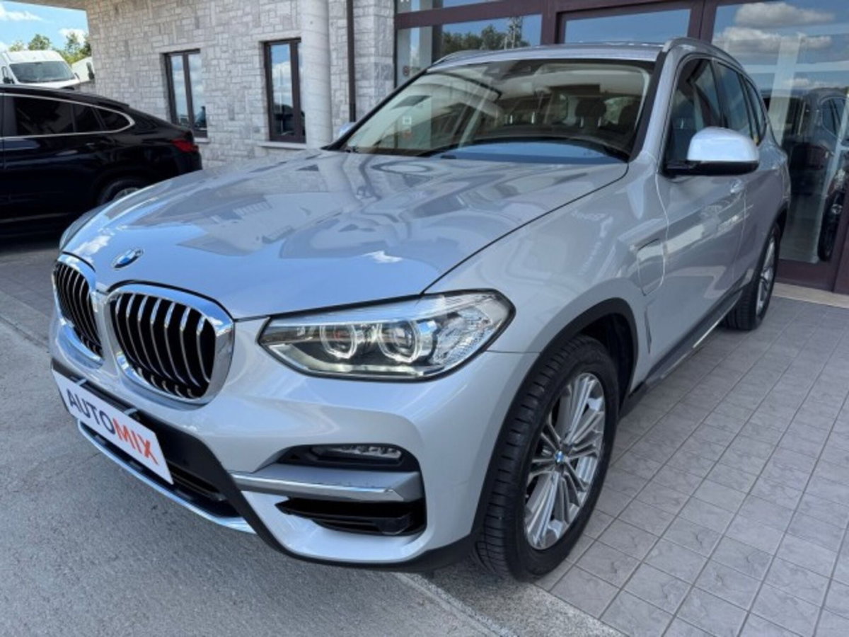 BMW X3 xDrive20i Luxury (11)