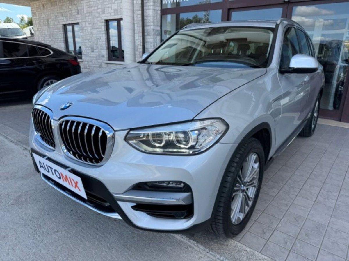 BMW X3 xDrive20i Luxury (13)