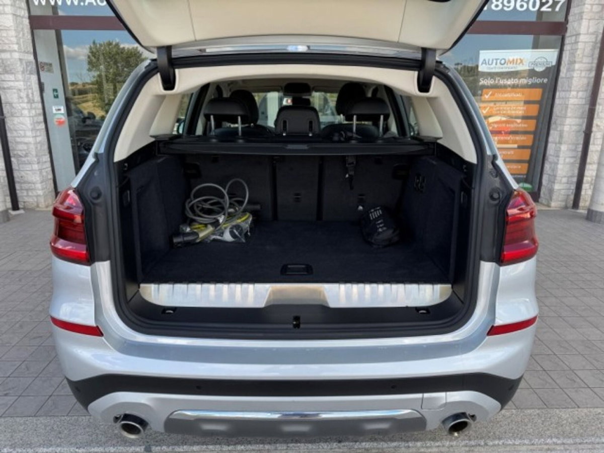 BMW X3 xDrive20i Luxury (14)