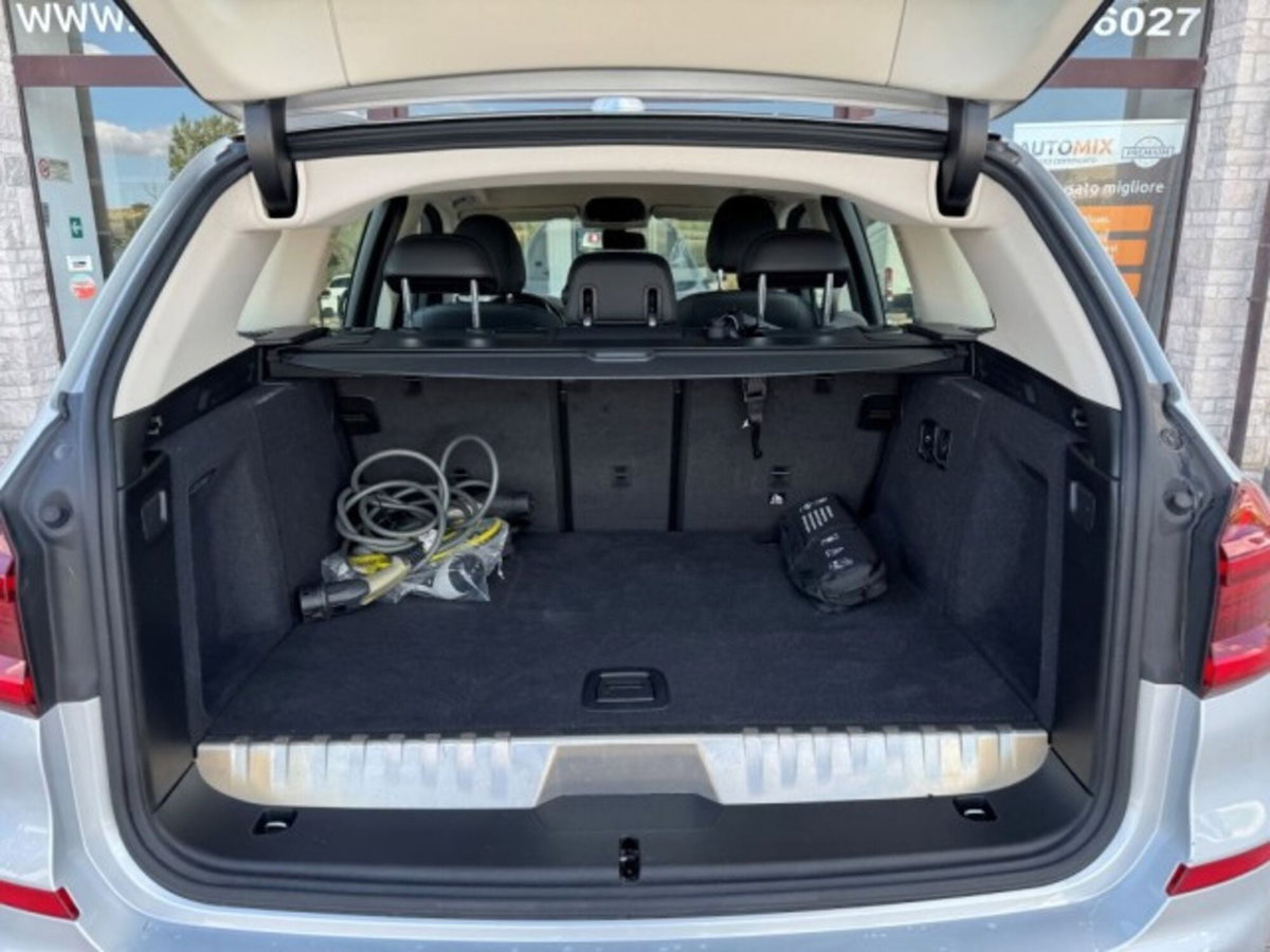 BMW X3 xDrive20i Luxury (15)
