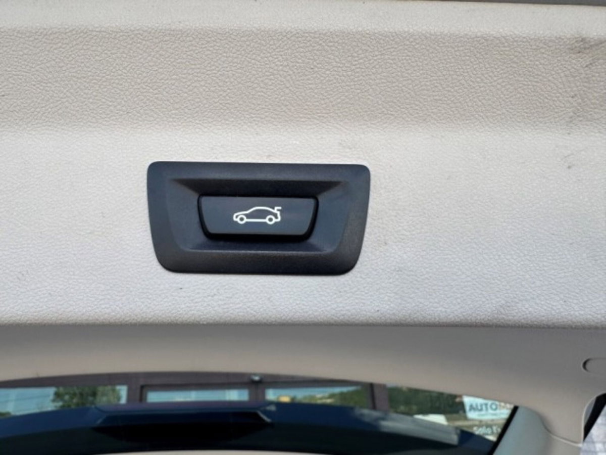 BMW X3 xDrive20i Luxury (16)