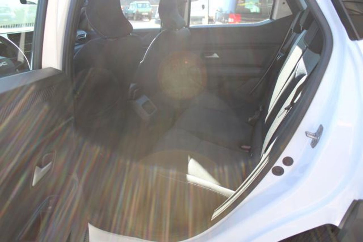 Dacia Duster 1.2 mild hybrid Expression 4x4 130cv (11)