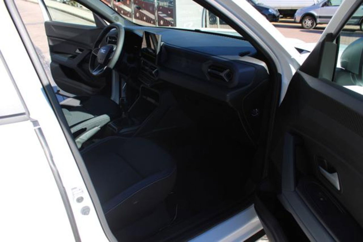 Dacia Duster 1.2 mild hybrid Expression 4x4 130cv (16)