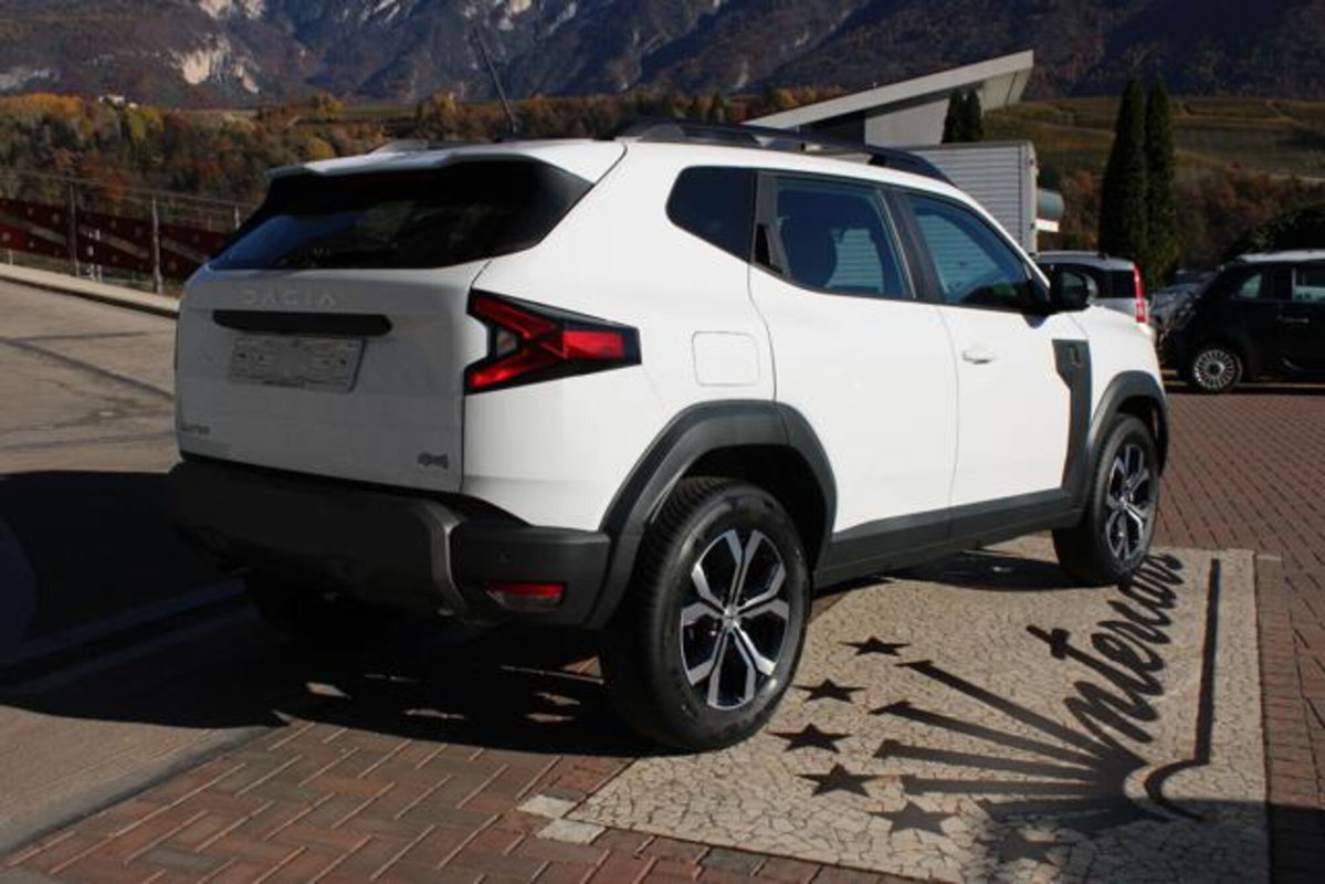 Dacia Duster 1.2 mild hybrid Expression 4x4 130cv (6)
