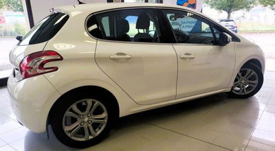 Peugeot 208 82 5 porte Allure usata