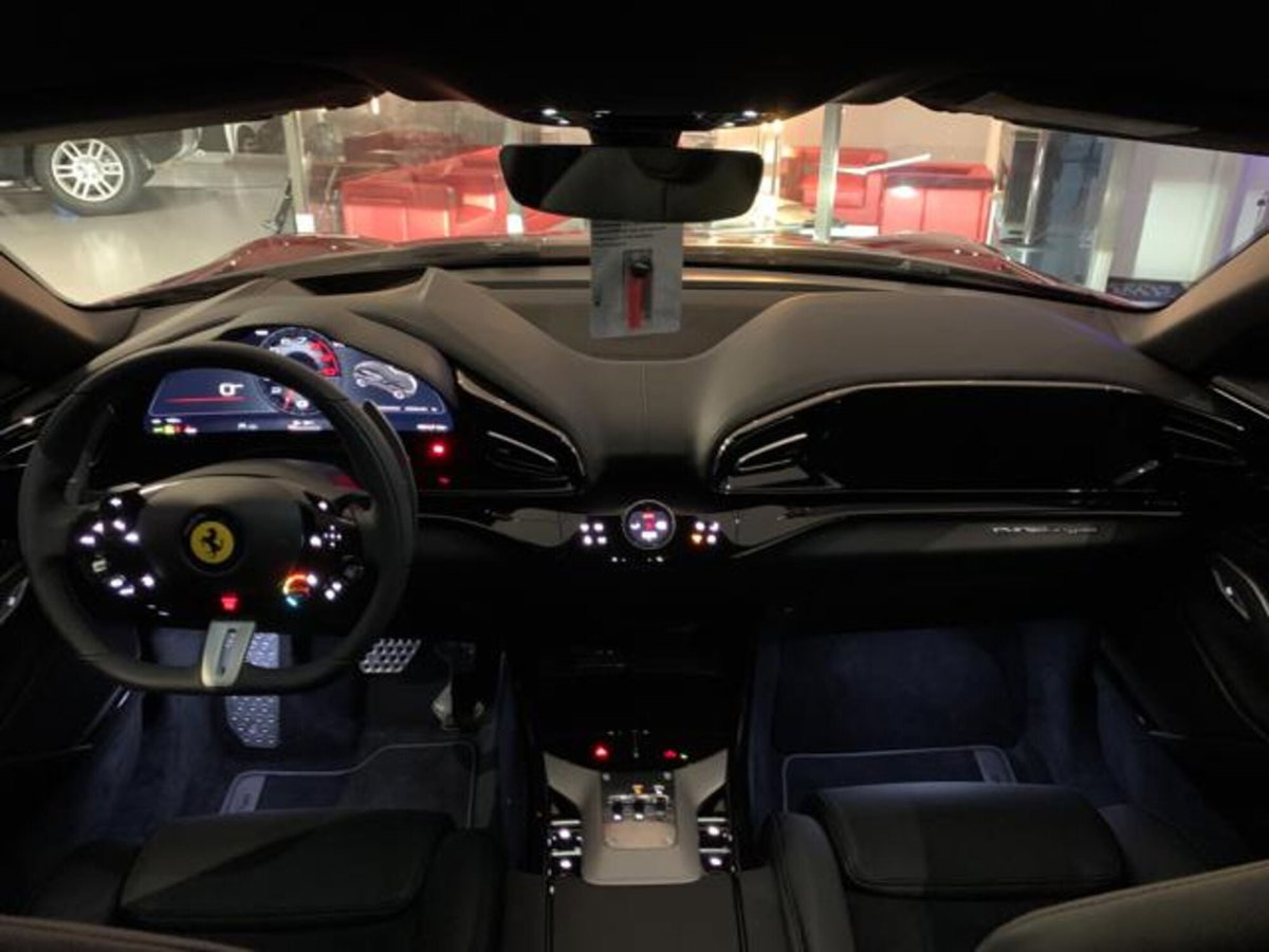Ferrari Purosangue 6.5 (18)