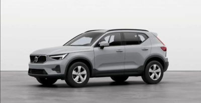 Volvo XC40 B3 automatico Essential N1 nuova