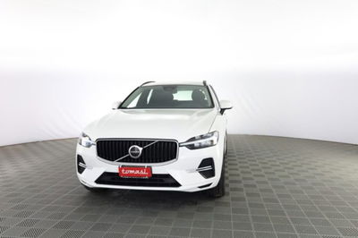 Volvo XC60 B4 (d) AWD Geartronic Momentum Pro usata