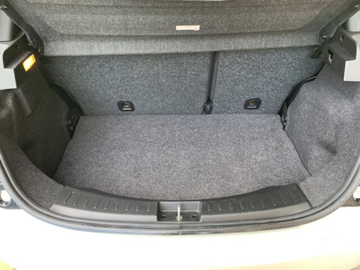 Lancia Ypsilon 1.2 69 CV 5 porte GPL Ecochic Elefantino Blu (7)