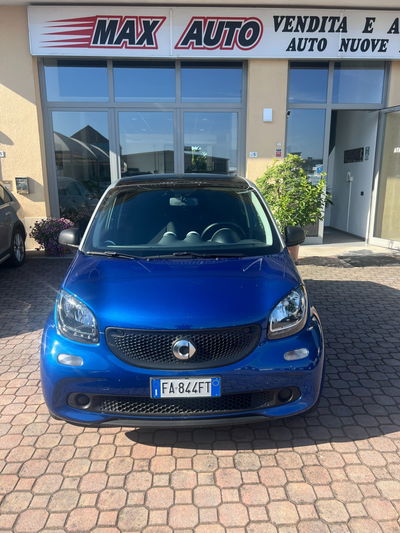 smart forfour forfour 60 1.0 Black Passion usata