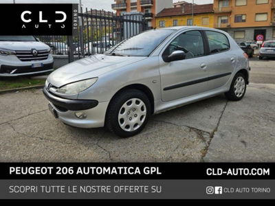 Peugeot 206 5p. aut. XT usata