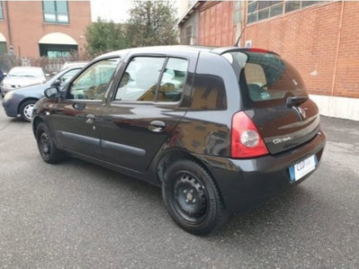 Renault Clio Storia 1.2 5 porte GPL Confort (4)