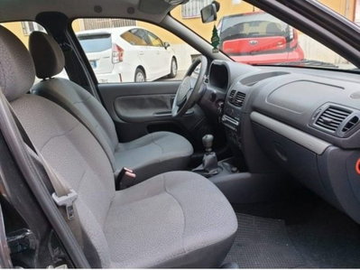 Renault Clio Storia 1.2 5 porte GPL Confort (8)
