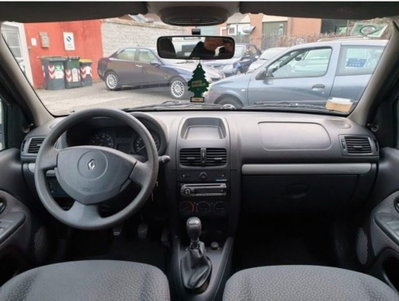 Renault Clio Storia 1.2 5 porte GPL Confort (9)