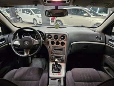 Alfa Romeo 159 SportWagon 1.9 JTDm 16V Sportwagon (8)