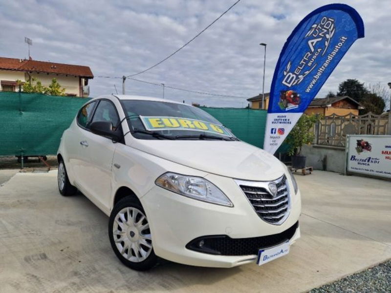 Lancia Ypsilon 1.2 69 CV 5 porte Silver