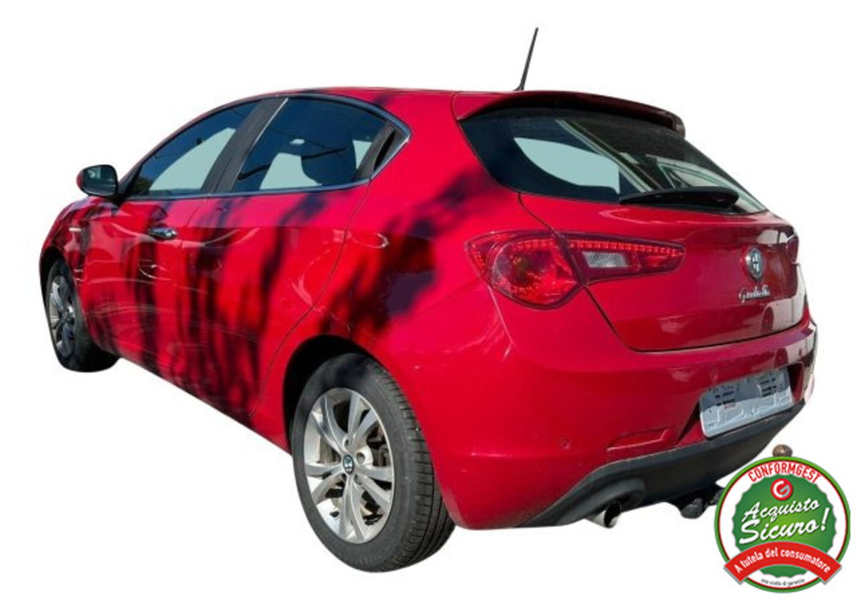 Alfa Romeo Giulietta 1.6 JTDm-2 Distinctive (5)
