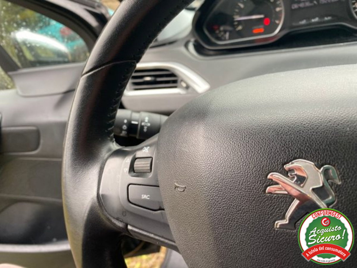 Peugeot 208 PureTech 75 Stop&Start 5 porte Like (13)