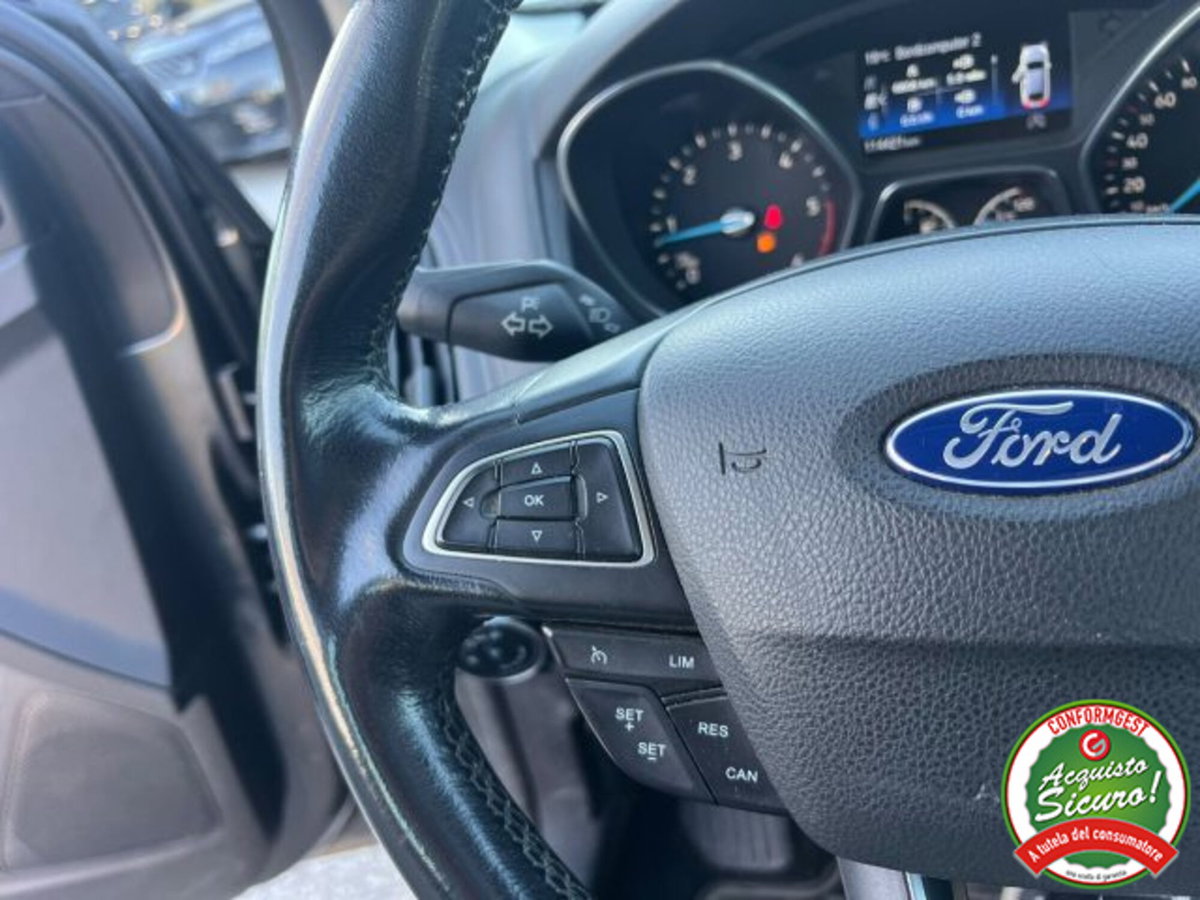 Ford Focus Station Wagon 1.6 TDCi 105 CV SW ECOnetic (11)