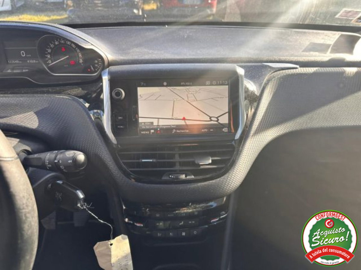 Peugeot 208 82 5 porte Allure (10)