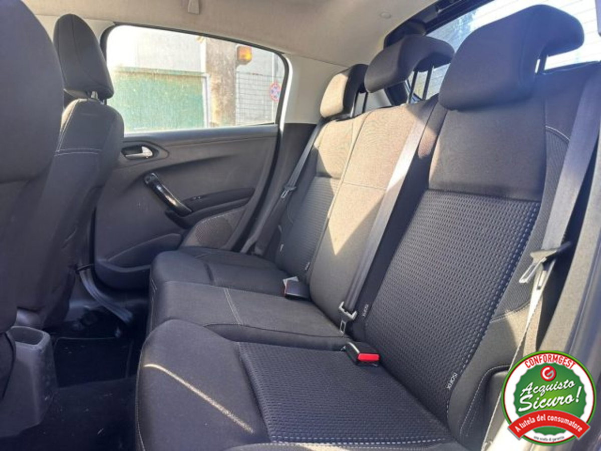 Peugeot 208 82 5 porte Allure (8)