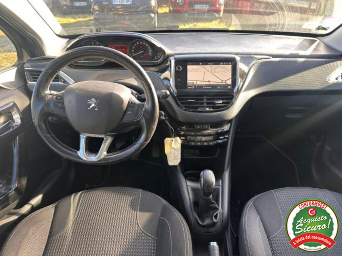 Peugeot 208 82 5 porte Allure (9)