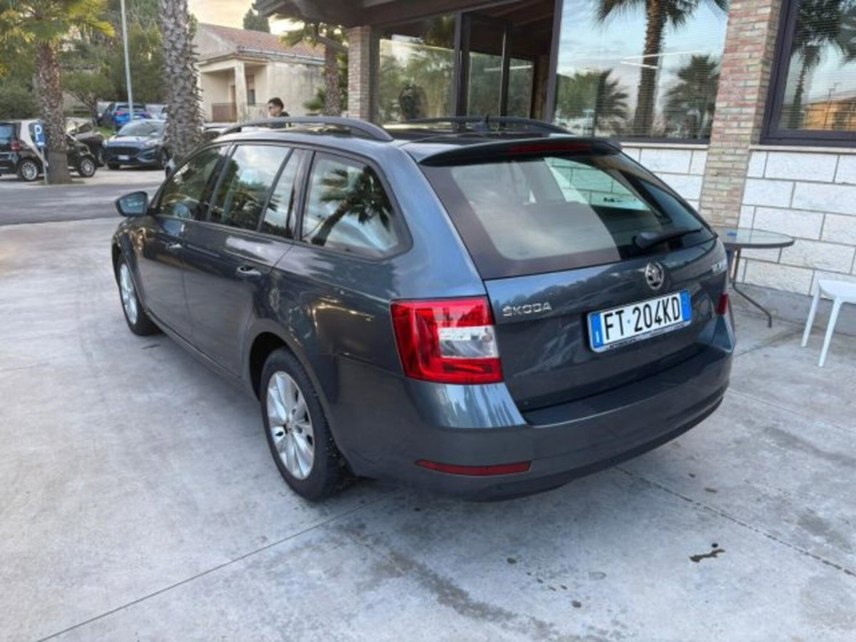 Skoda Octavia Station Wagon 1.6 TDI CR 115 CV Wagon Ambition (4)