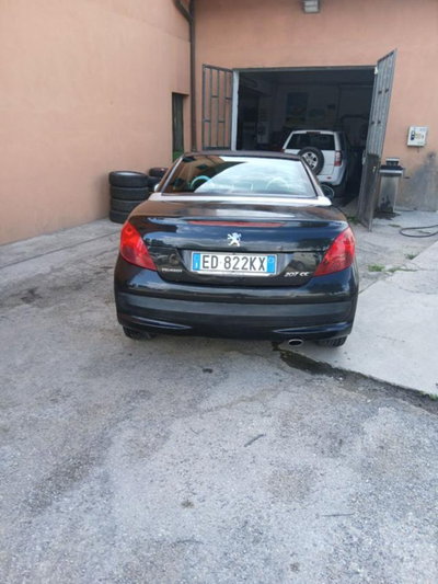 Peugeot 207 Cabrio 8V HDi 112CV CC Tecno (3)