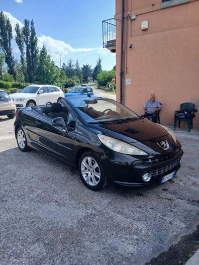 Peugeot 207 Cabrio 8V HDi 112CV CC Tecno (9)