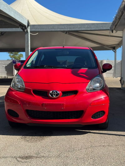 Toyota Aygo 1.0 12V VVT-i 5 porte usata