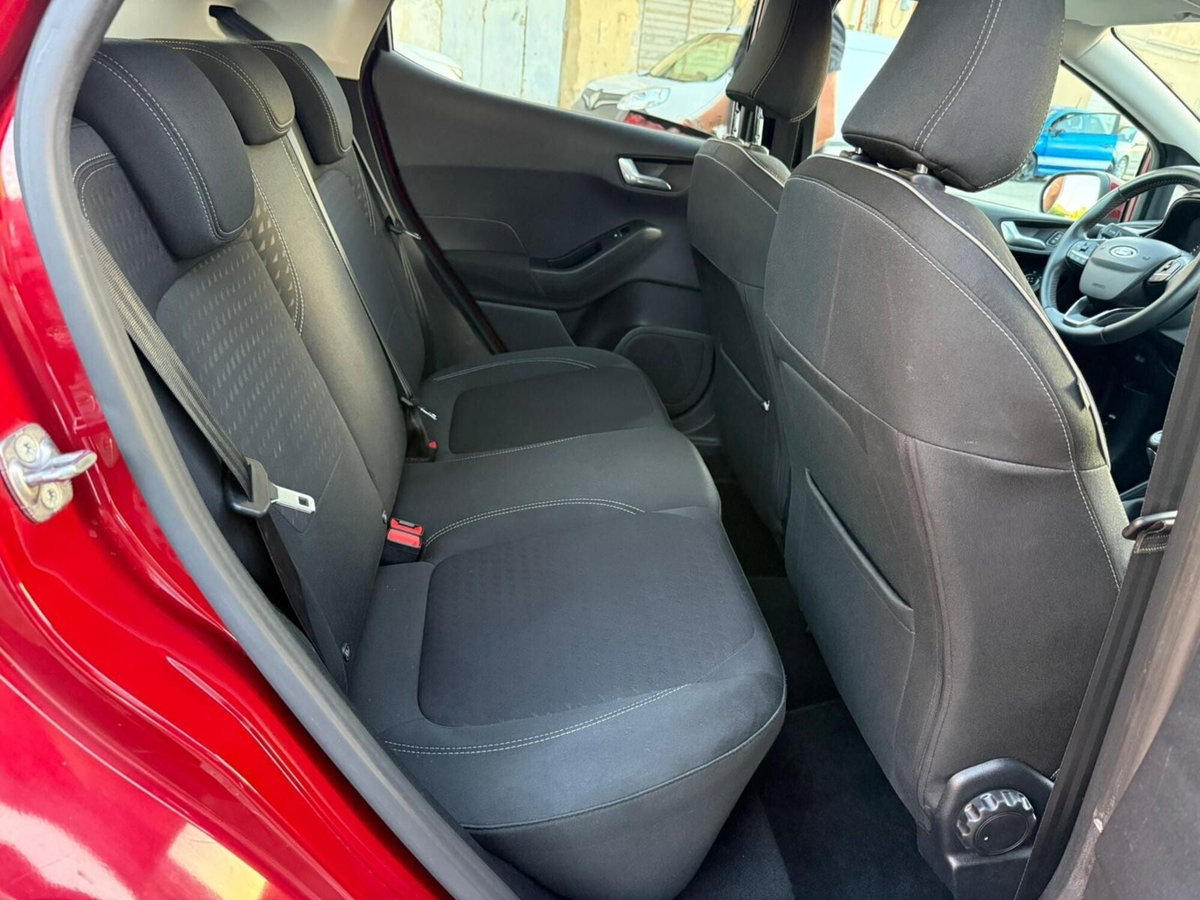 Ford Fiesta 1.5 TDCi 5 porte Titanium (17)