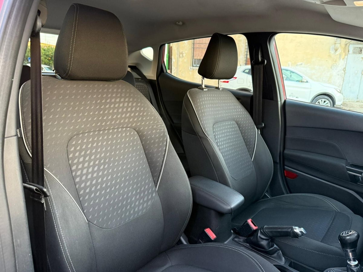 Ford Fiesta 1.5 TDCi 5 porte Titanium (19)