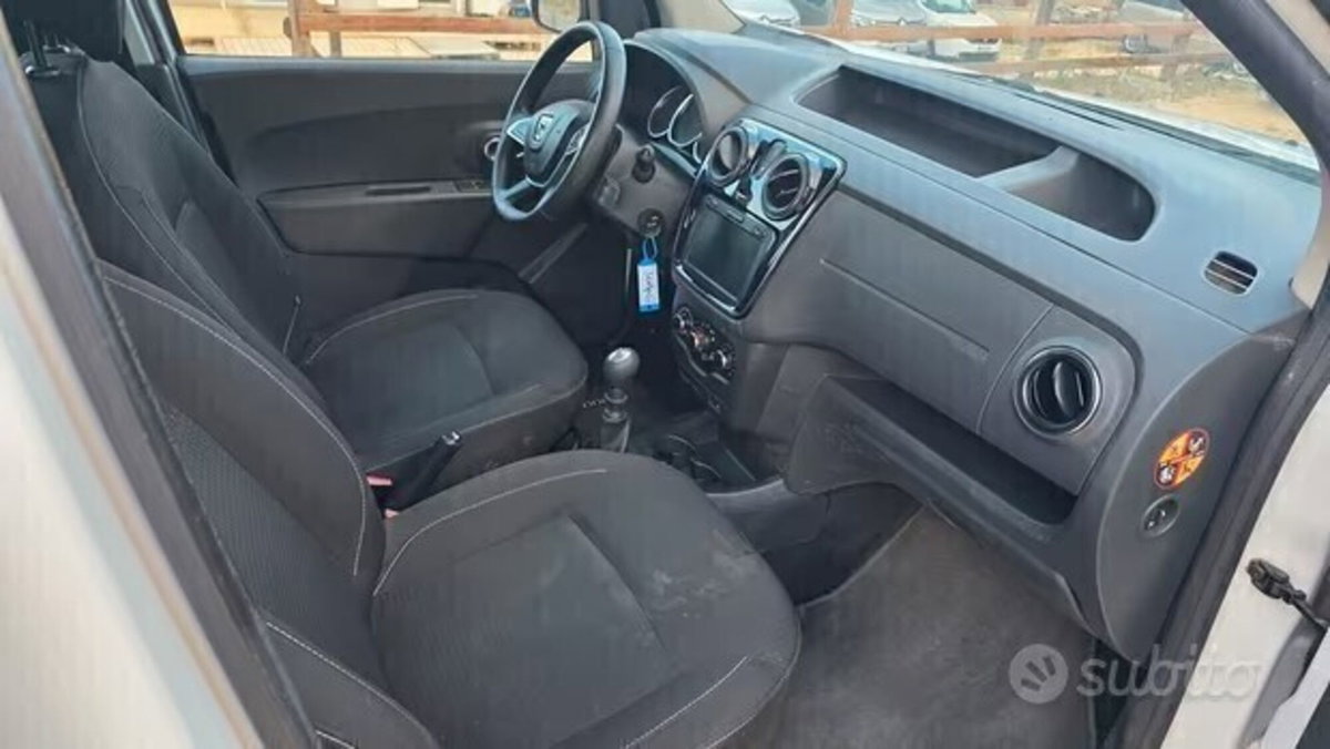 Dacia Dokker 1.5 dCi 8V 75CV Pick-Up (12)