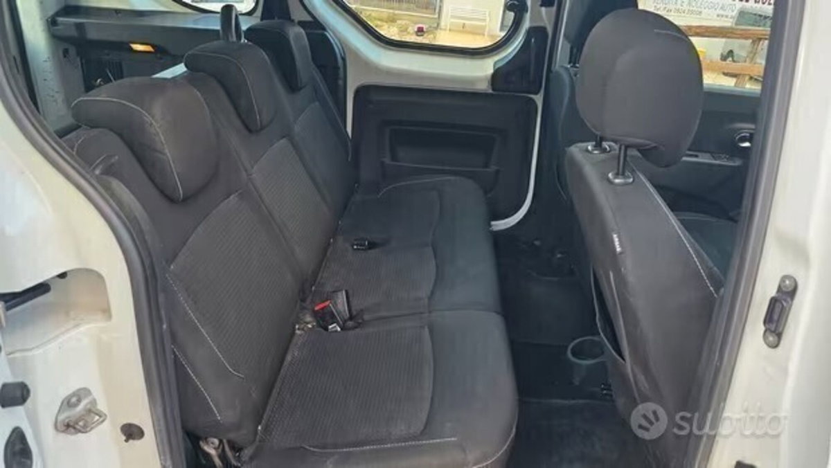 Dacia Dokker 1.5 dCi 8V 75CV Pick-Up (9)